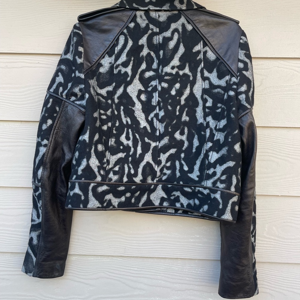 Diane von Furstenberg Leopard Wool Leather - Picture 16 of 16